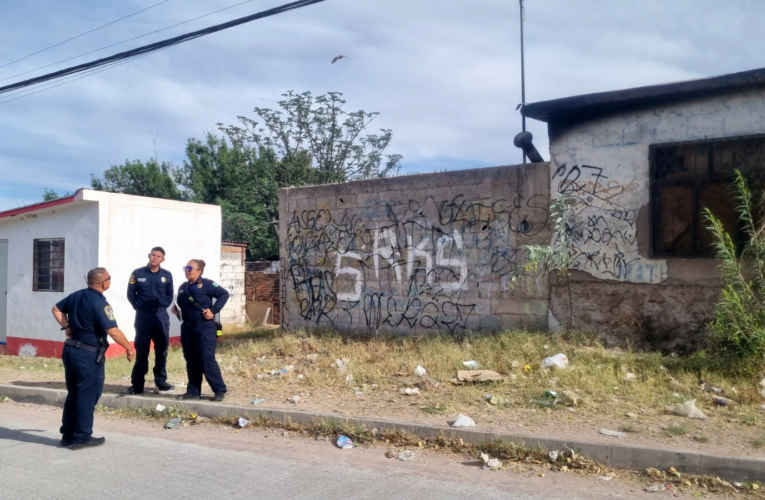 Bomberos realizan recorridos preventivos en predios abandonados de la colonia 3 de Mayo