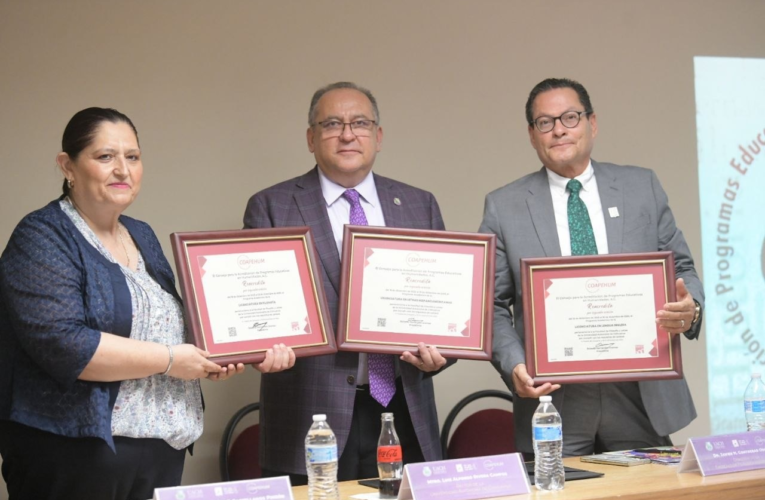 Reacredita FFyL-UACH tres programas educativos ante COAPEHUM