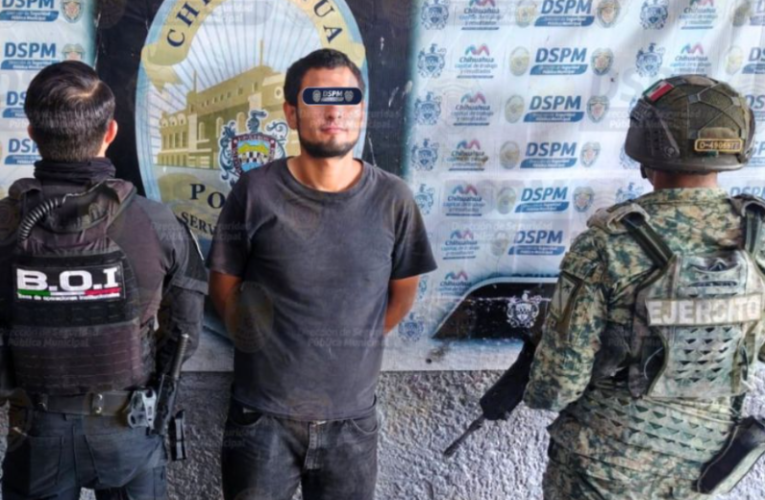 Operativo preventivo deja detenido con decenas de envoltorios de presunta droga en Chihuahua