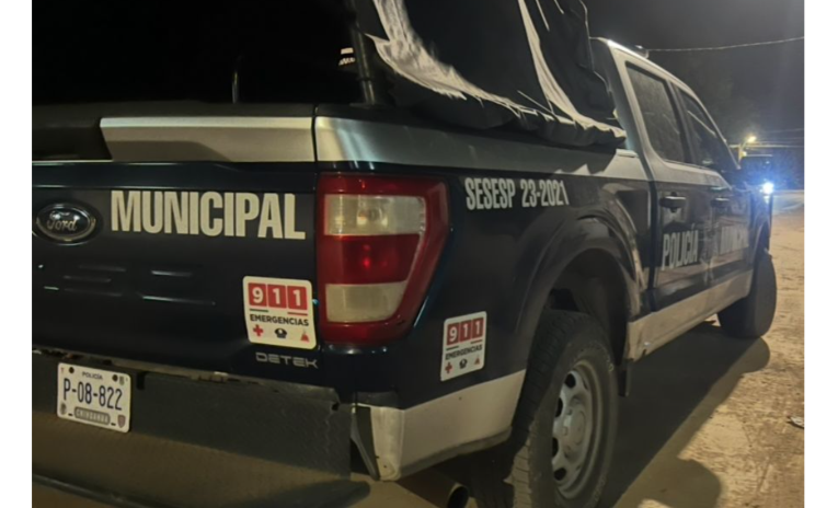 Conductor resulta lesionado tras volcadura en la carretera a Anáhuac