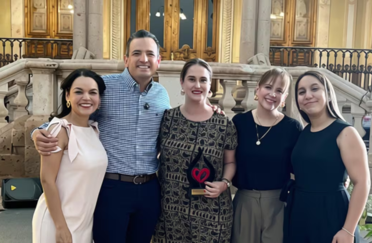 DIF Chihuahua reconoce labor social de Fundación CIMA x Ti con distintivo Manos Unidas