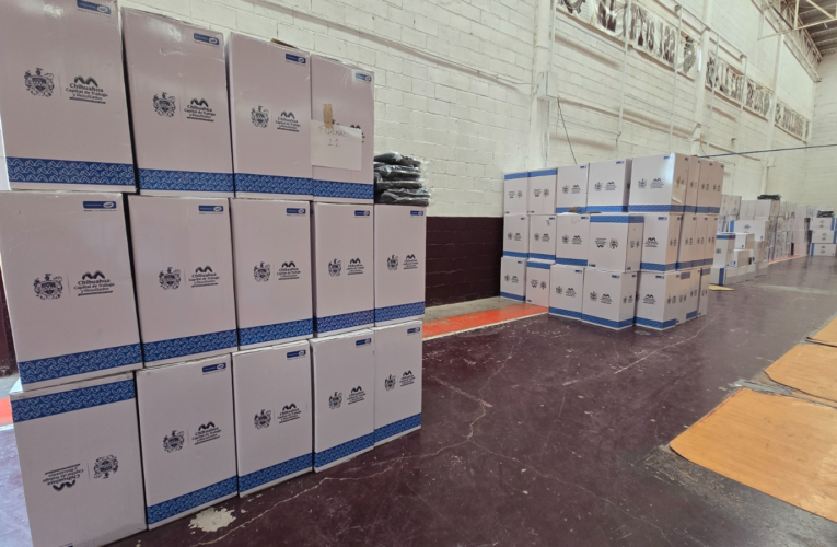 Municipio de Chihuahua entrega mochilas del programa Mi Bolsa Escolar